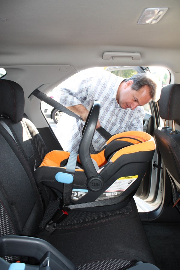 AJ practiced installing the Carrier without the base using the Lap/Shoulder Belt European Routing Method - great for quick cab rides around town and vacation! Looking like a real Dad, AJ!